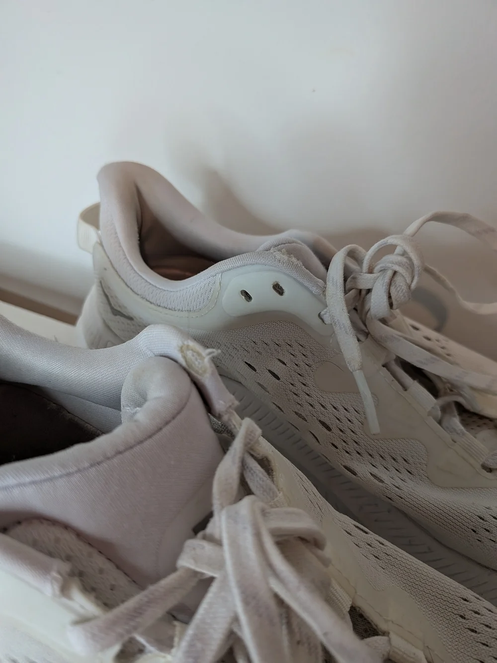 HOKA Kawana 2 White Woman's Size 8B Woman's Hoka Sneakers White Hokas